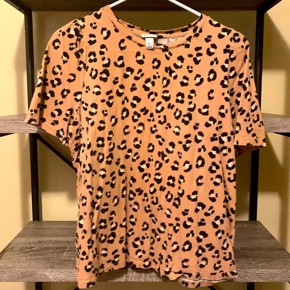 Leopard print top